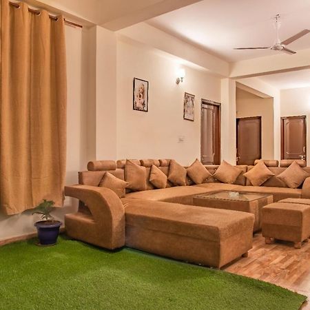Pine Villa Kasauli Exterior photo