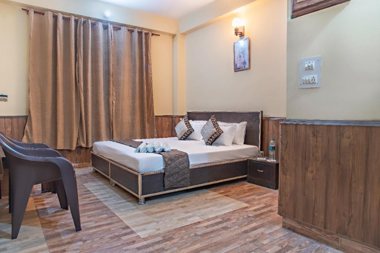 Pine Villa Kasauli Exterior photo