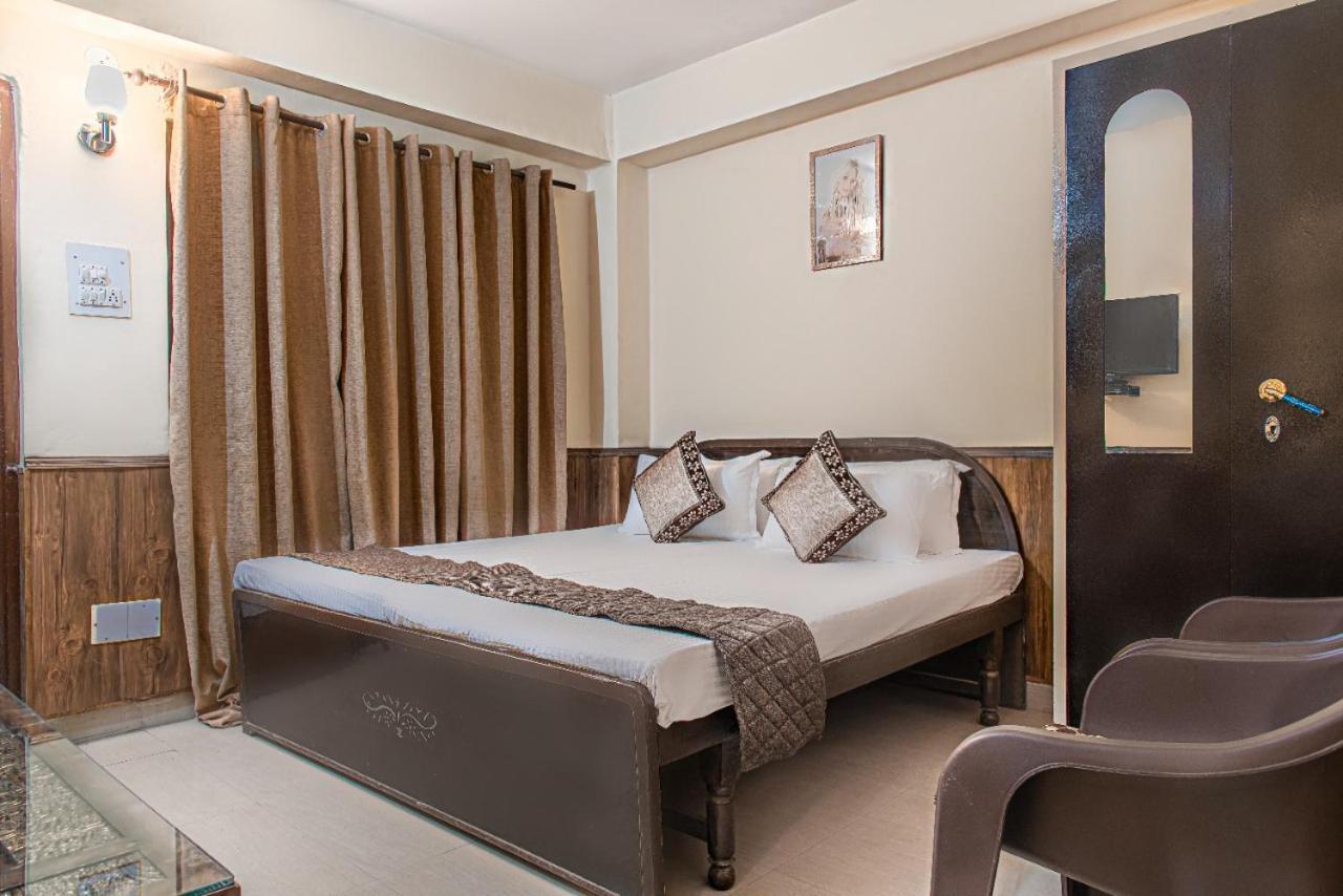 Pine Villa Kasauli Exterior photo
